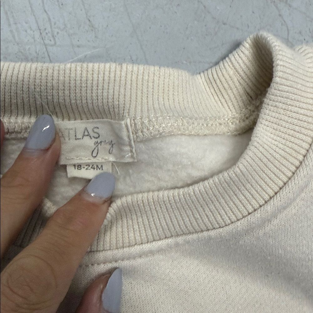 Cream Long Sleeve Sweatshirt Like New 18-24 Month Sweater Kids - Picture 2 of 3